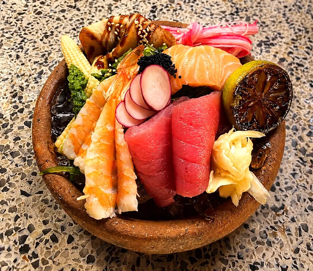 Mix Sashimi (6pcs)