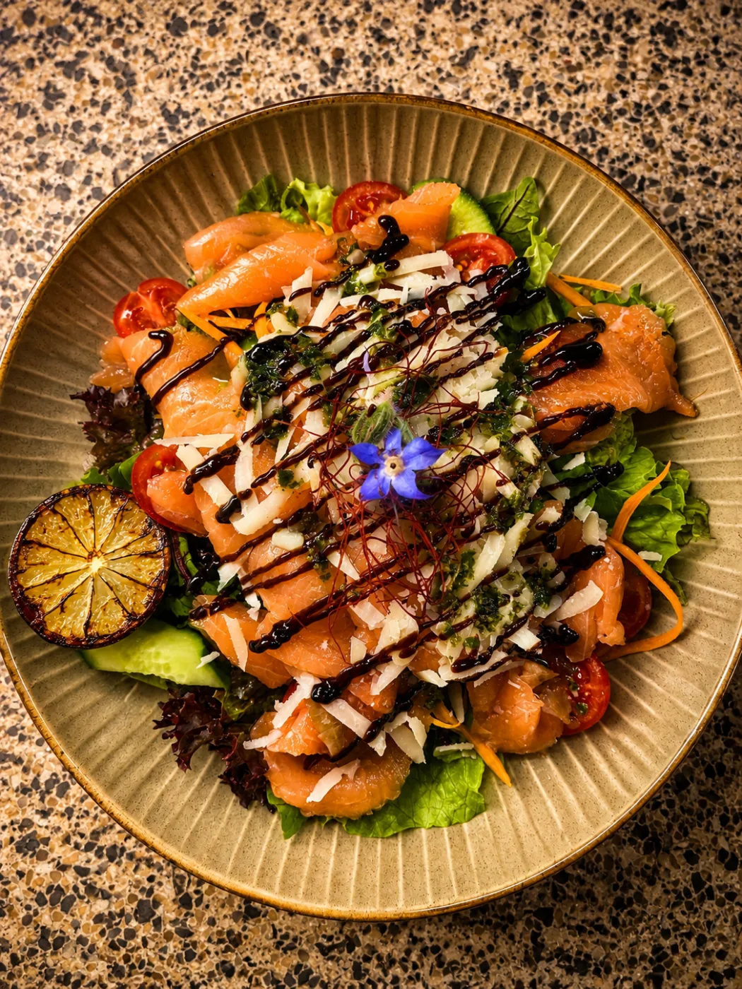 FÜME SOMONLU MASKOLİN SALATA